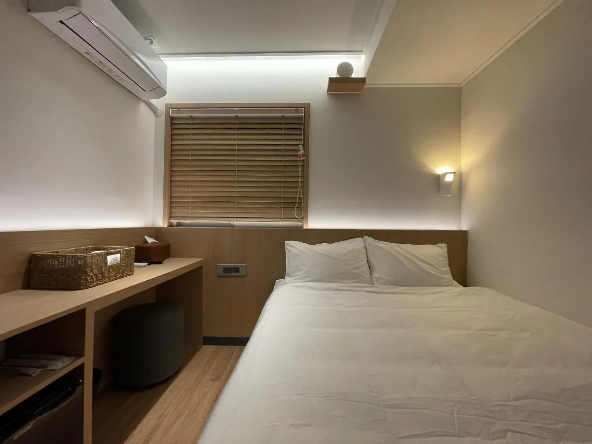 Butlerlee Bricks Hostel Seoul 0*,