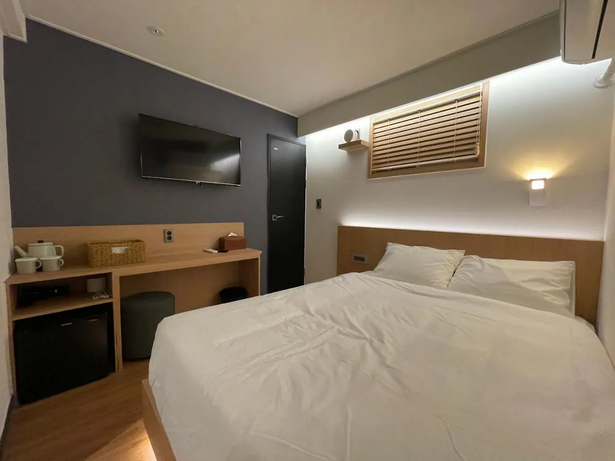 Butlerlee Bricks Hostel Seoul