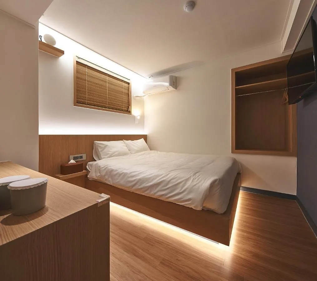 Butlerlee Bricks Hostel Seoul