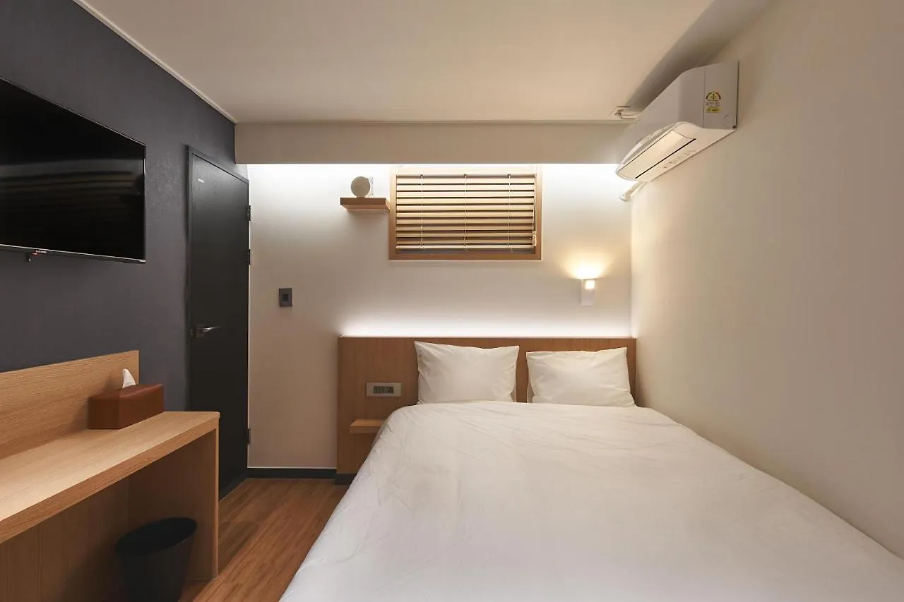 Butlerlee Bricks Hostel Seoul