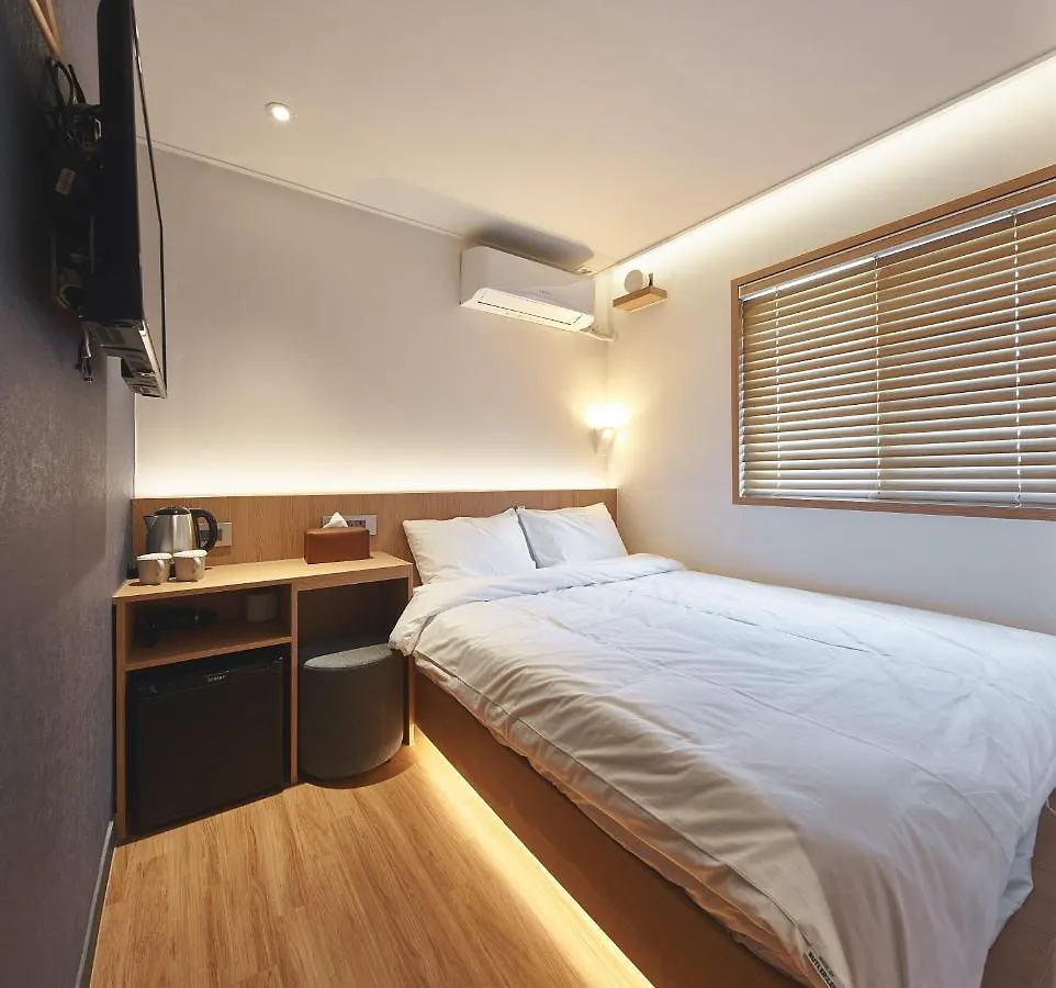 Butlerlee Bricks Hostel Seoul